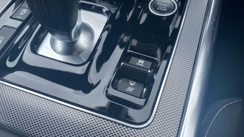 Jaguar XE 2.0 Reims Edition 4dr Auto Petrol Saloon